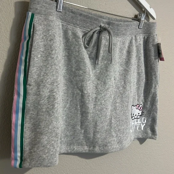 Hello Kitty Mini Graphic Skirt - Heather Gray - size XXL - NEW - Picture 4 of 13